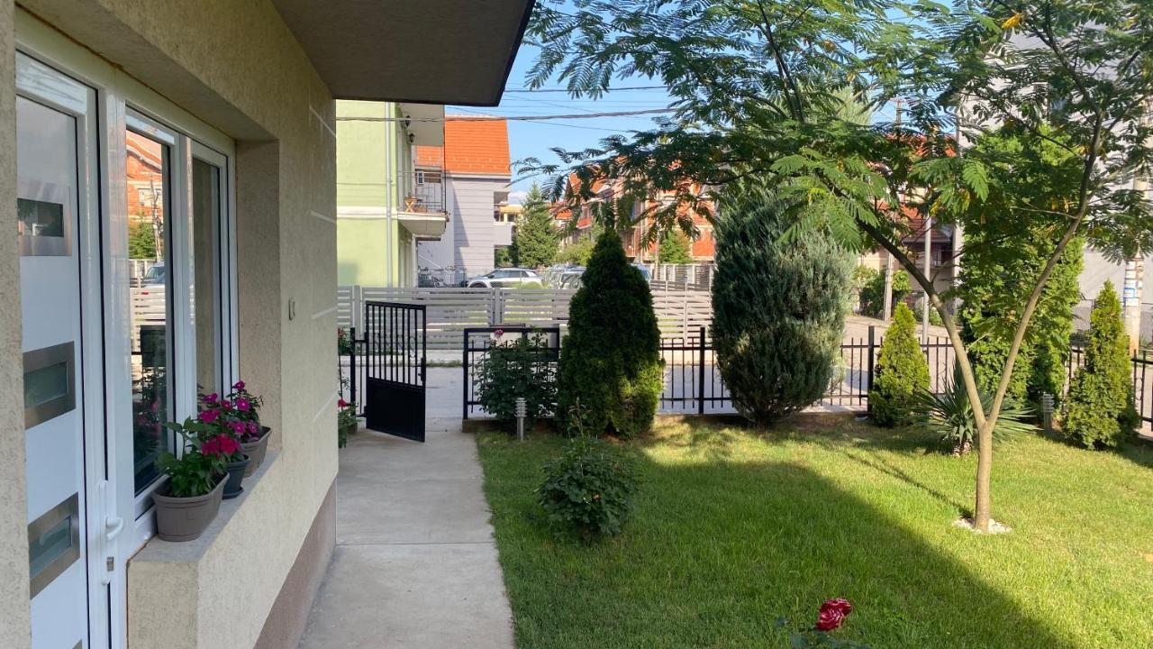 Arni Apartments Donja Vrezina Buitenkant foto